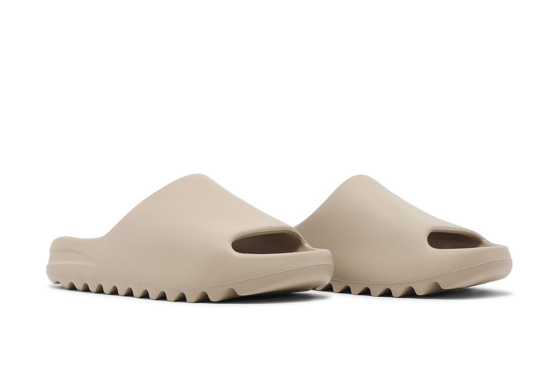 Yeezy Slides 'Pure'