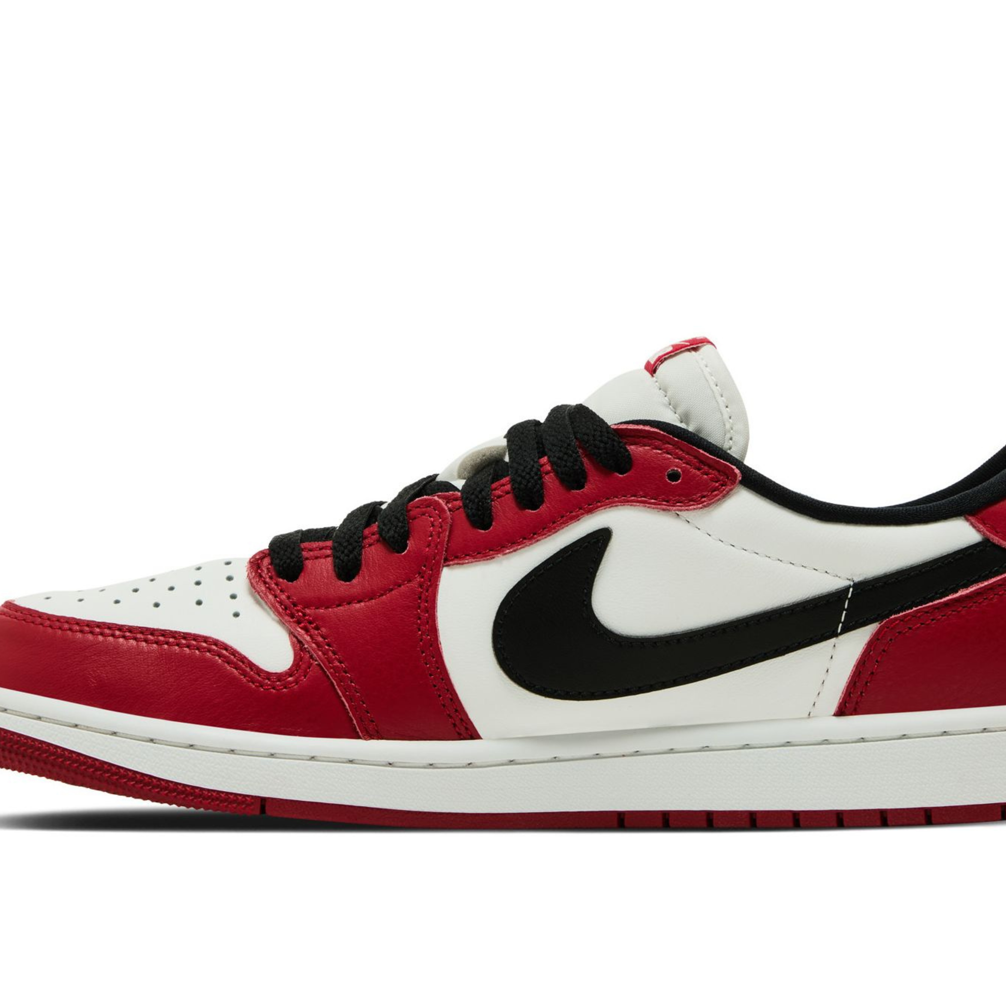 Air Jordan 1 Retro Low OG 'Chicago' 2025