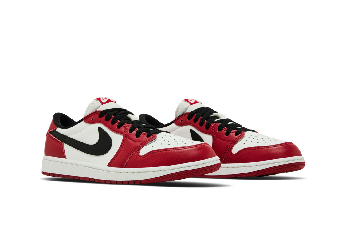 Air Jordan 1 Retro Low OG 'Chicago' 2025