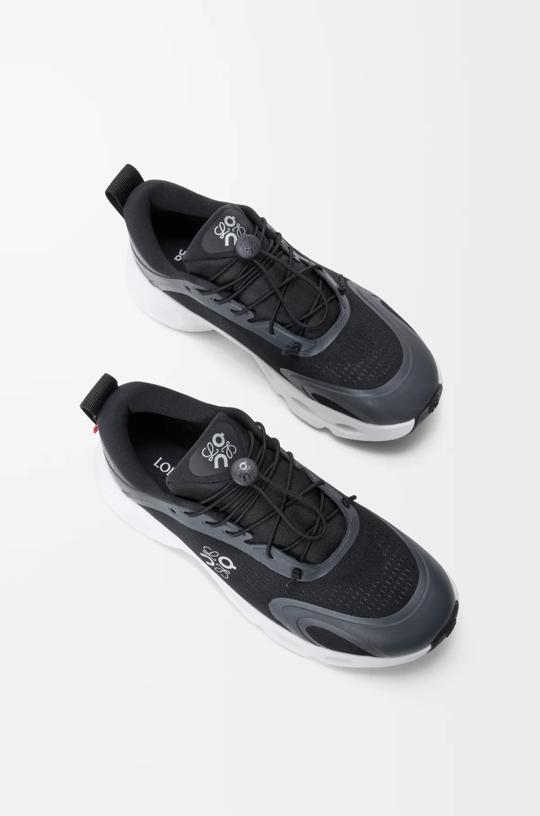 ON Running Cloudsolo LOEWE 'Black/White'