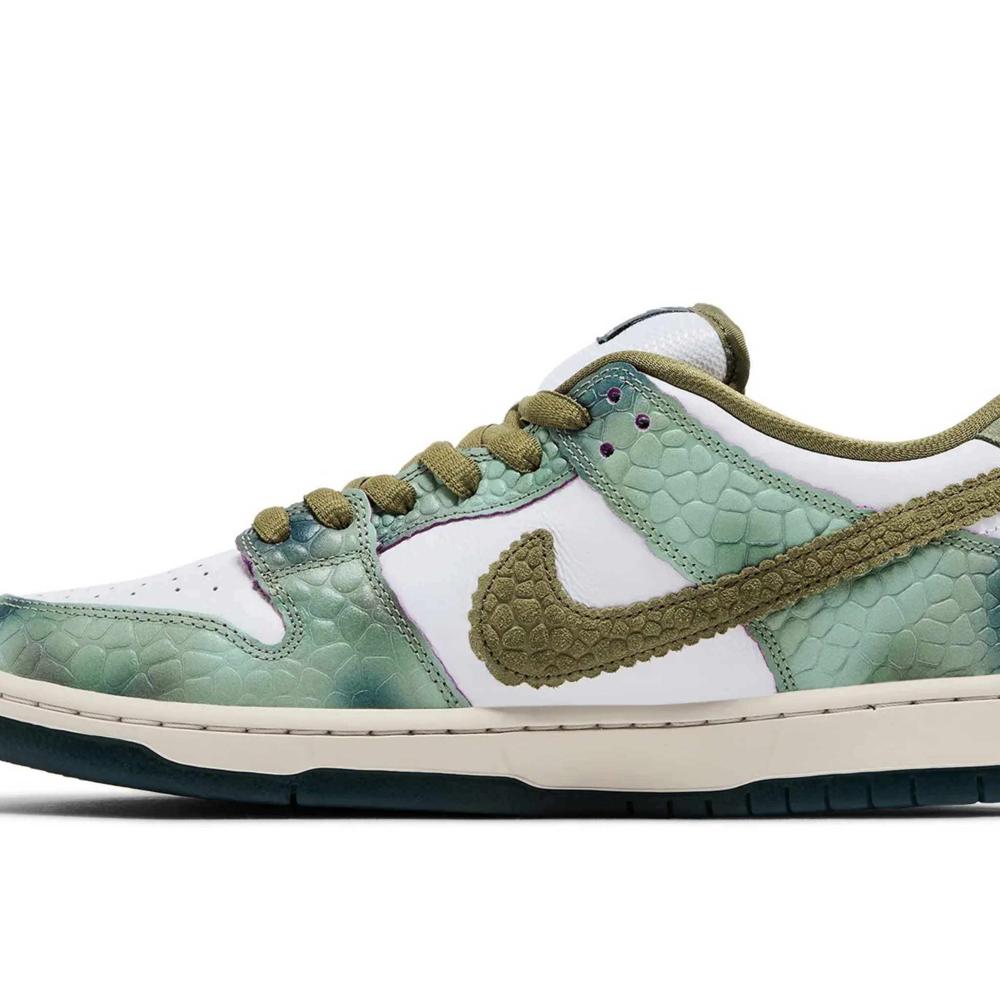 Alexis Sablone x Dunk Low SB 'Chameleon'