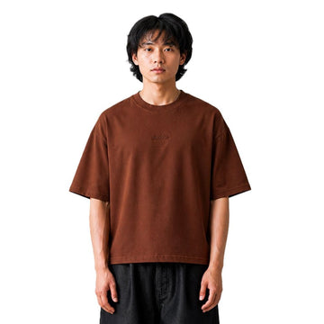SUTURA RUST SIGNATURE TEE