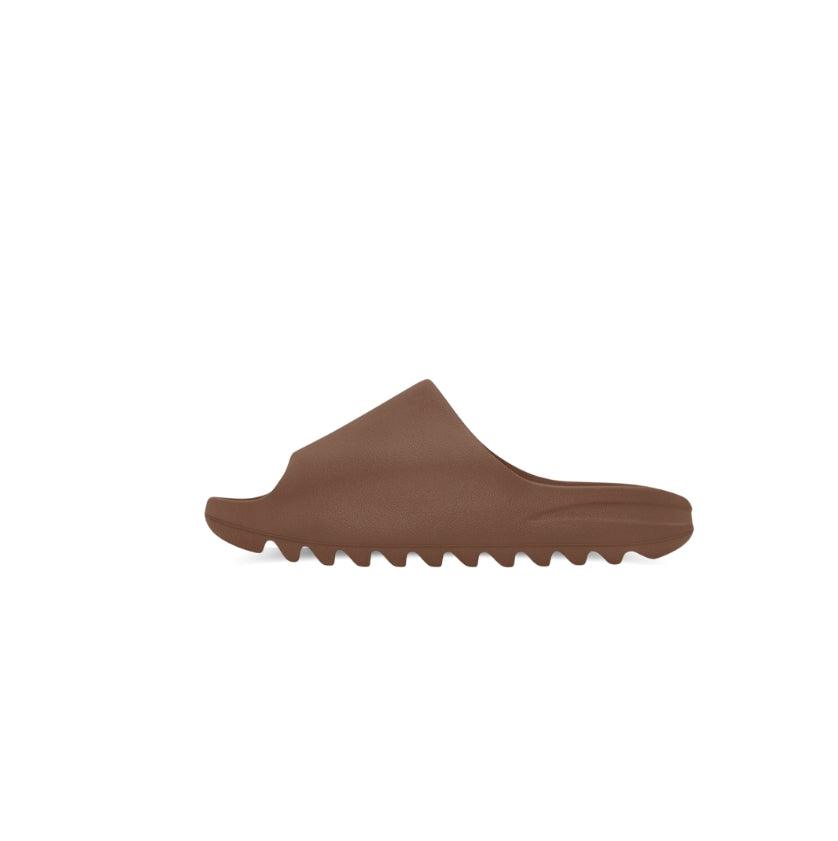 Yeezy Slides 'Earth Brown'