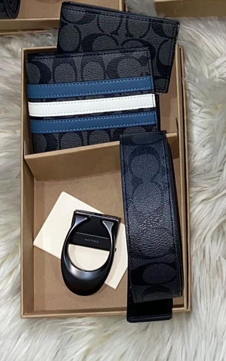 Coach 3 in 1 Wallet Set